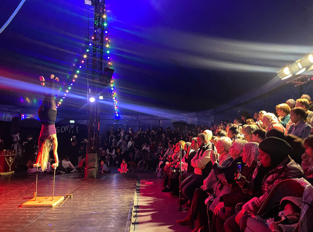 sham_spectacles_temps_forts_spectacle_1024x760_a Spectacle sous chapiteau - SHAM Spectacles